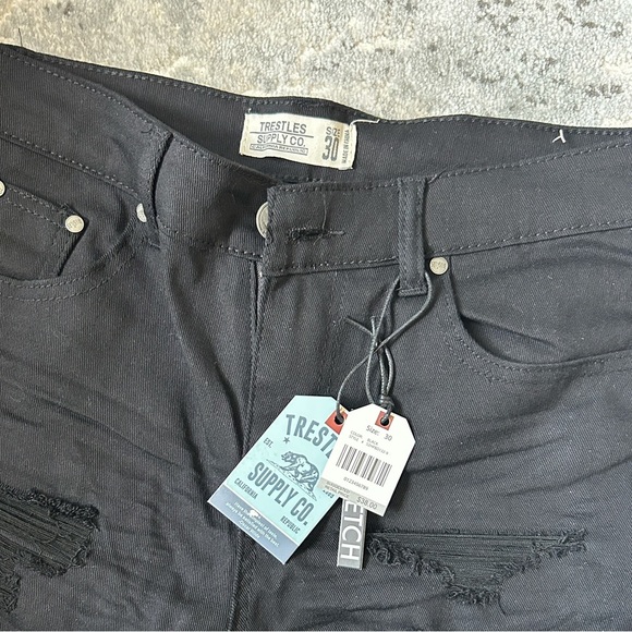 Trestles Supply Co. Black Distressed Denim Shorts – Size 30 – NWT - Picture 3 of 3